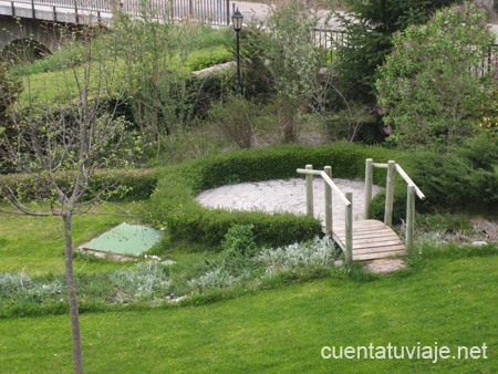 Jardines del Hotel Abetos, Torla (Huesca)